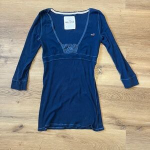 Hollister Women's Deep Blue Long Sleeve Top